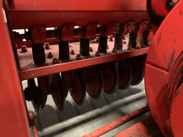 993218-8 Vertical cutter and seeding machine Jacobsen 524