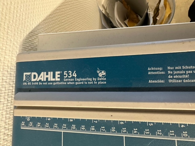 1071120-3 2 cutting machines Dahle 502 and Dahle 534