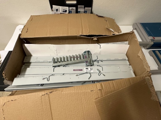 1071135-1 Drawing holder Bonnie