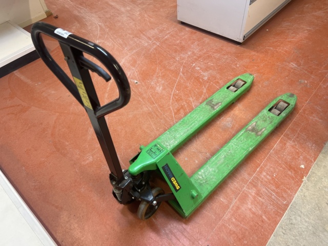 1050504-5 Pallet truck Eurolifter 2015