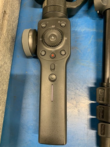 1036832-2 Zhiyun RoHS SMA04 Handheld Smartphone Stabilizer