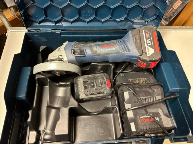 1071203-4 Angle cutter Bosch Professional GWS 18-125 V-LI