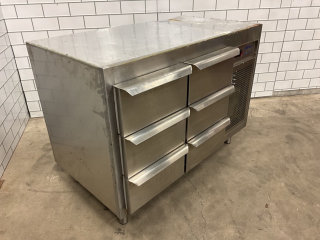 1061547-3 Cooler bench Kema Blue line -2021