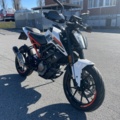 1105661-1 KTM Duke 125cc 2017 (1600 miles)