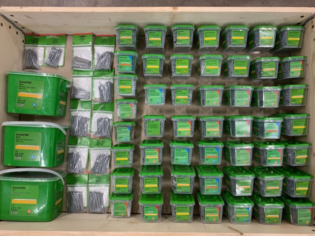 Assortment with nails, Essve - PS Auction - We value the future ...