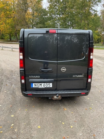 1061558-4 Opel Vivaro Van 2.9t 1.6 CDTI BIturbo - 2017