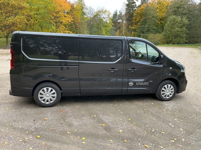 1061558-6 Opel Vivaro Van 2.9t 1.6 CDTI BIturbo - 2017