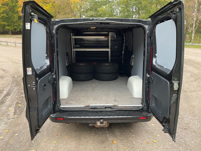 1061558-11 Opel Vivaro Van 2.9t 1.6 CDTI BIturbo - 2017