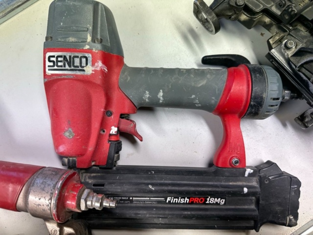 1071253-3 8 nail/dive guns and some air hoses