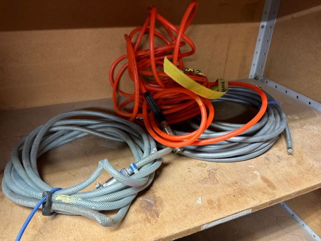 1071253-10 8 nail/dive guns and some air hoses