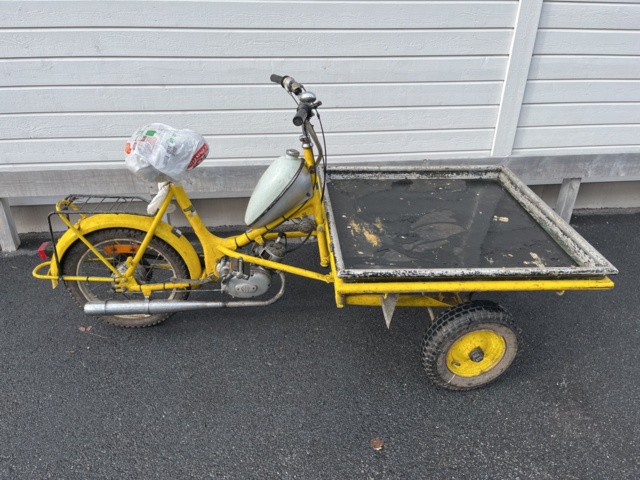 1085740-5 Flakmoped MCB 3-wheeled transport moped