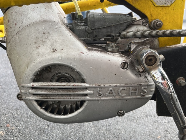 1085740-17 Flakmoped MCB 3-wheeled transport moped