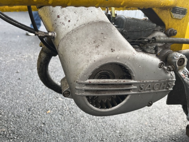 1085740-20 Flakmoped MCB 3-wheeled transport moped