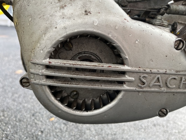 1085740-21 Flakmoped MCB 3-wheeled transport moped