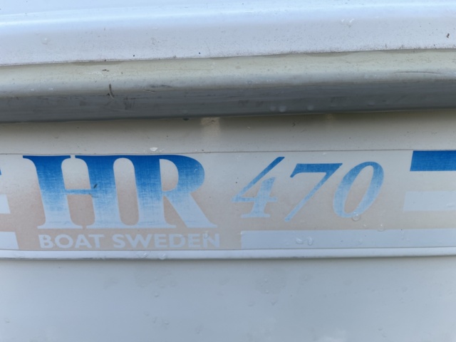 1085743-4 Boat HR 470 Mercury engine 20hp