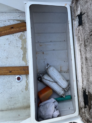 1085743-16 Boat HR 470 Mercury engine 20hp