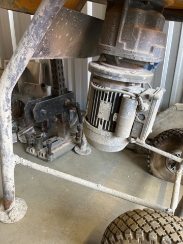 1064777-7 Floating putty mixer Baron