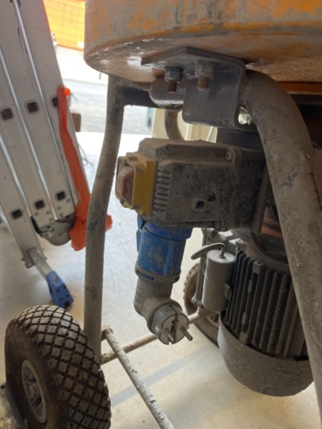 1064777-10 Floating putty mixer Baron