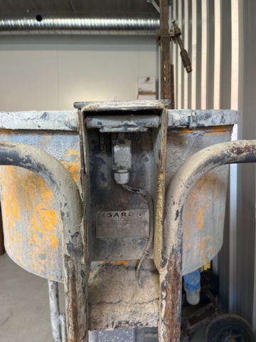 1064777-17 Floating putty mixer Baron