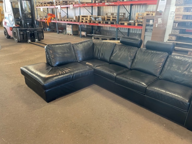 1069255-3 Corner sofa from Mio Möbler