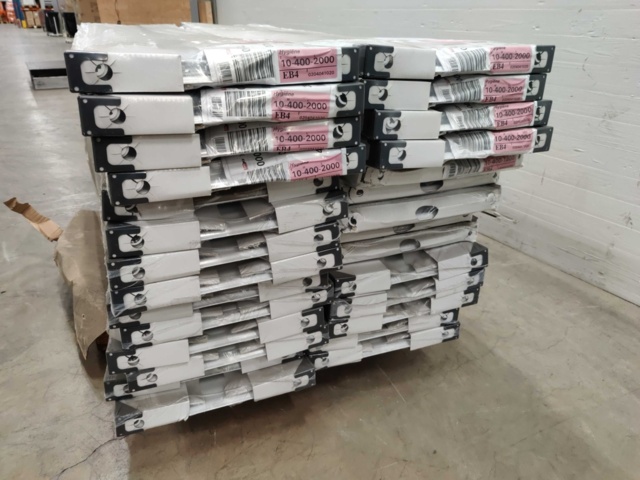 1082512-3 28 radiators Henrad Hygiëne 10 400x1800 mm & 10 400x2000 mm