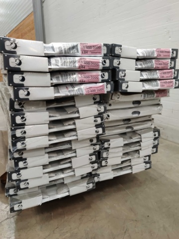 1082512-4 28 radiators Henrad Hygiëne 10 400x1800 mm & 10 400x2000 mm