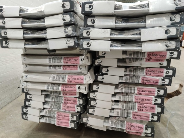 1082512-6 28 radiators Henrad Hygiëne 10 400x1800 mm & 10 400x2000 mm