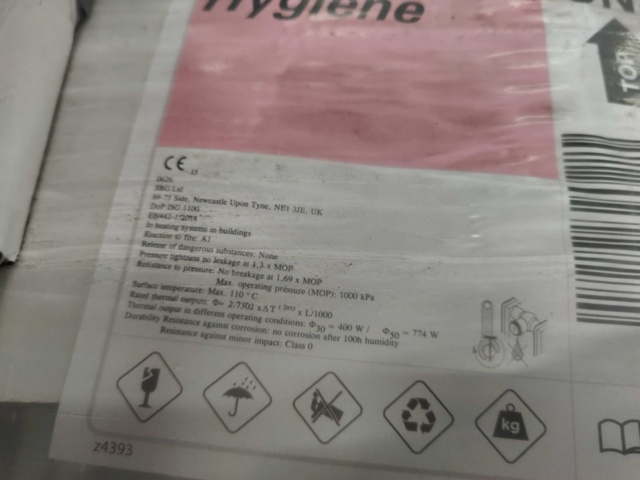 1082512-12 28 radiators Henrad Hygiëne 10 400x1800 mm & 10 400x2000 mm