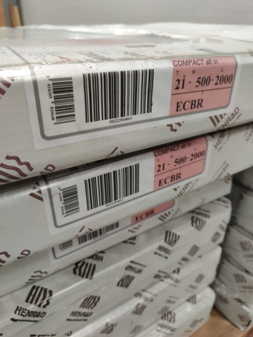 1082514-6 13 radiators Henrad Compact All In 21 500x2000 mm + 22 500x2000 mm