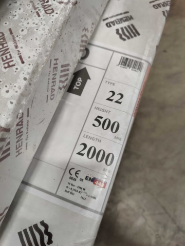 1082514-10 13 radiators Henrad Compact All In 21 500x2000 mm + 22 500x2000 mm