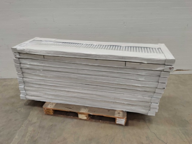 11 Radiators Henrad Compact All In 11 500x2000 mm - PS Auction - We ...