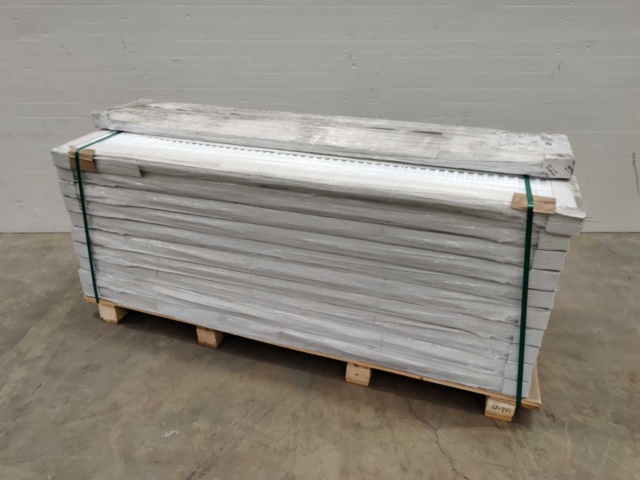 21 radiators Henrad Compact All In 11 300x2000 mm - PS Auction - We ...