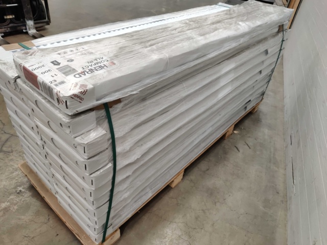 1082516-9 21 radiators Henrad Compact All In 11 300x2000 mm