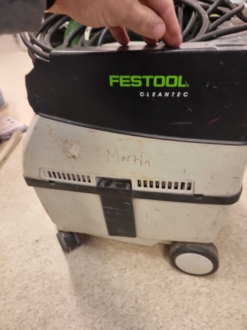 992171-4 Festool vacuum cleaner including accessories