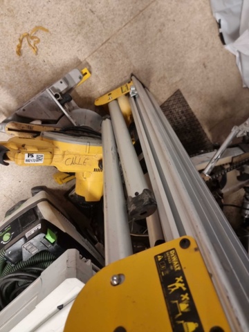 992172-5 Cut and miter saw Dewalt DW777