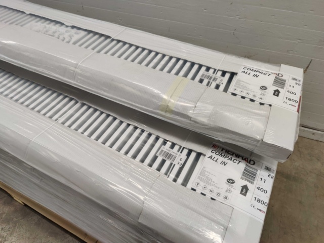 1082517-6 20 radiators Henrad Compact All In 11 400x1800 mm