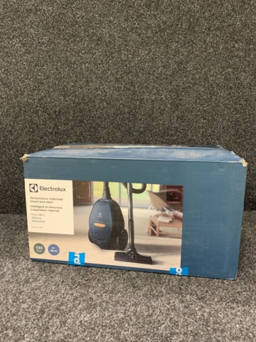 1090703-3 Vacuum cleaner Electrolux Pure D8.2 PD82-8DB