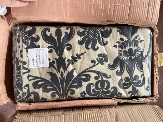 1078416-5 200 cartons with fabric, various different colors and patterns