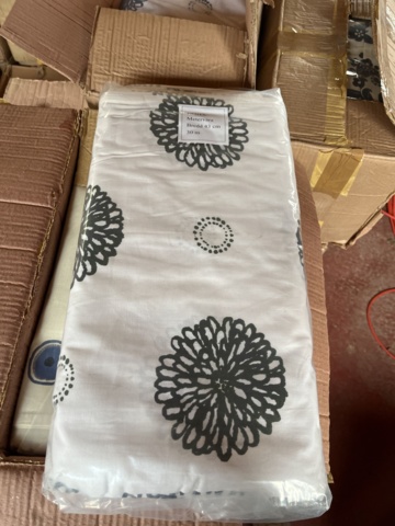 1078416-23 200 cartons with fabric, various different colors and patterns