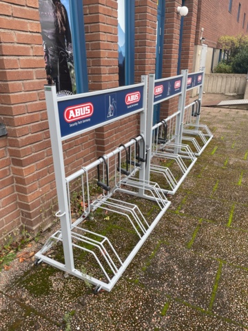 1060370-3 3 bicycle racks with padlocks