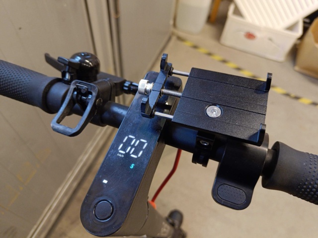 1000003-3 Electric kick bike E-Wheels ES2 V2