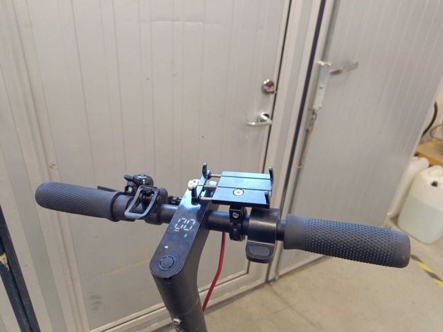 1000003-4 Electric kick bike E-Wheels ES2 V2