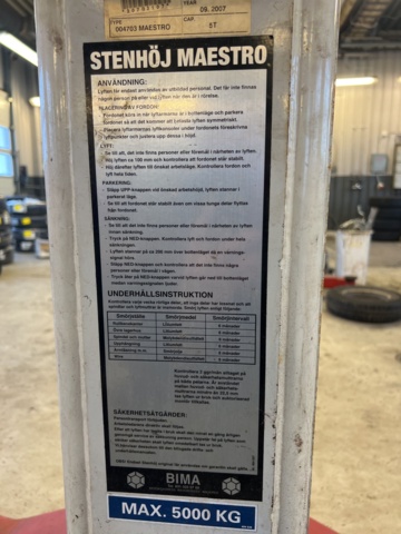 1052653-6 2-Pillar lift Stone lift Maestro 5Ton -2007