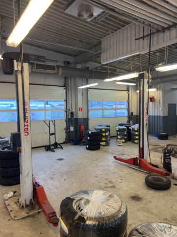 1052653-2 2-Pillar lift Stone lift Maestro 5Ton -2007