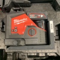 1035257-2 Milwaukee M12 3PL korslaser