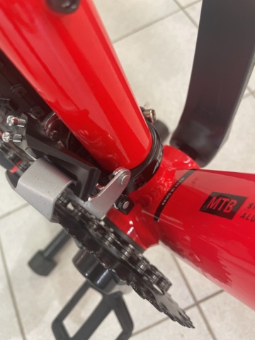 1060388-6 Trek Marlin bike 29” L