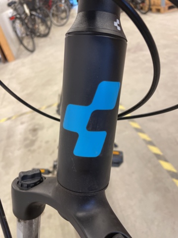 998882-6 Bicycle Cube Aim black'n'blue 16 gears