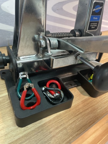 1060426-7 Park tool bench