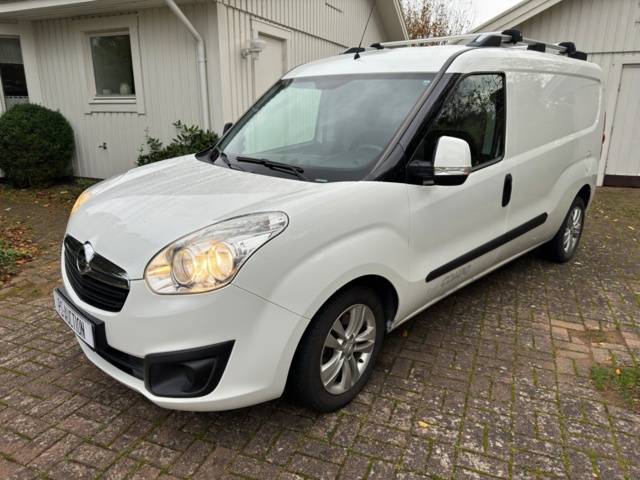1107406-1 Opel Combo Van 2.4t 1.6 CDTI - 2013