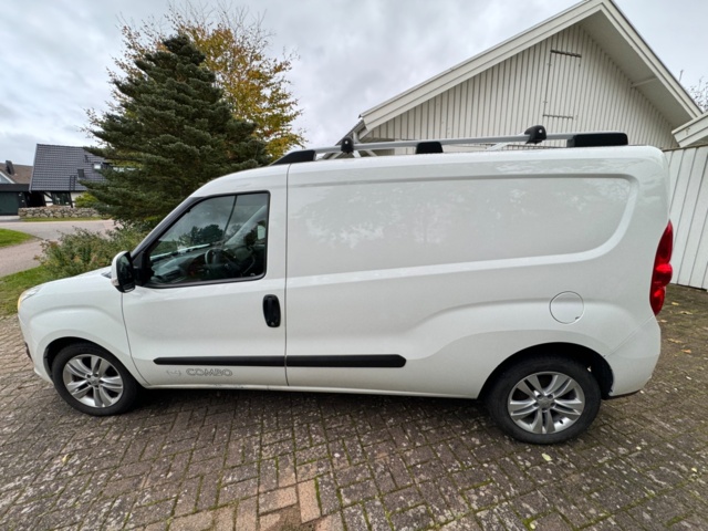 1107406-6 Opel Combo Van 2.4t 1.6 CDTI - 2013
